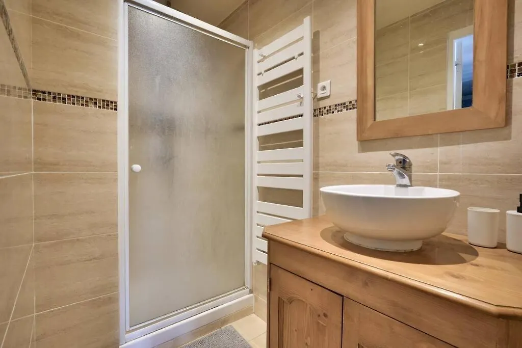 Apartment Superbe T2 Avec Balcon Proche Du Musee De La Vie Romantique Paris